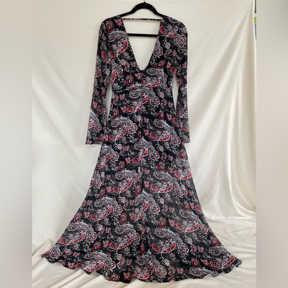 Black long sleeves with a Red Paisley Pattern Junior Medium